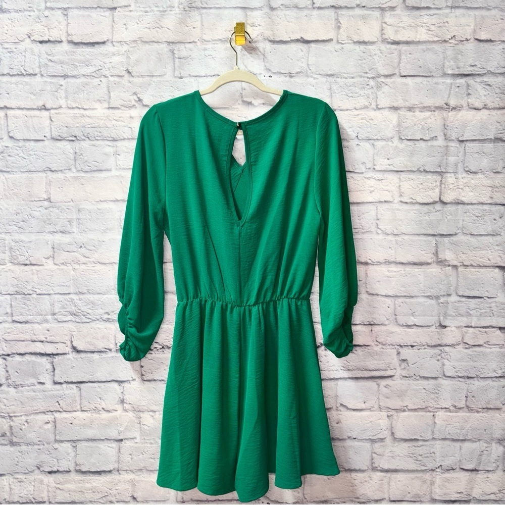 Green Ballon Sleeve Romper - Picture 2 of 8